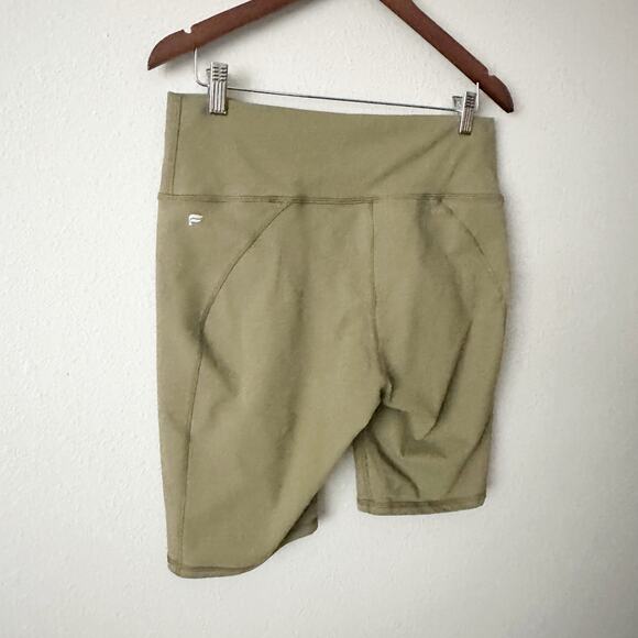 Fabletics Green Olive Powerhold Workout Exercise Bike Shorts Women’s Size XXL - Picture 5 of 10